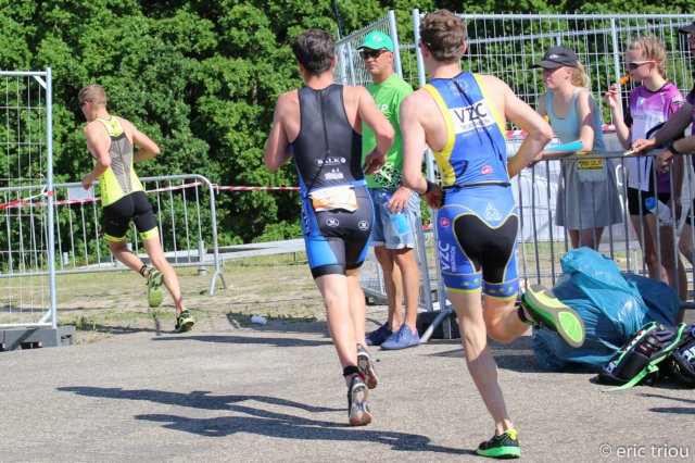 triathlonduinalmerejeugdjunioren255.jpg