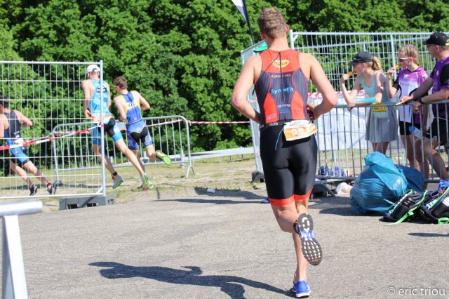 triathlonduinalmerejeugdjunioren256.jpg