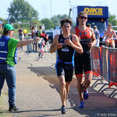 triathlonduinalmerejeugdjunioren266.jpg